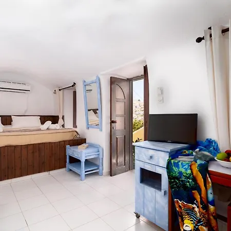 Kiki&nina Apartment Chalki Town