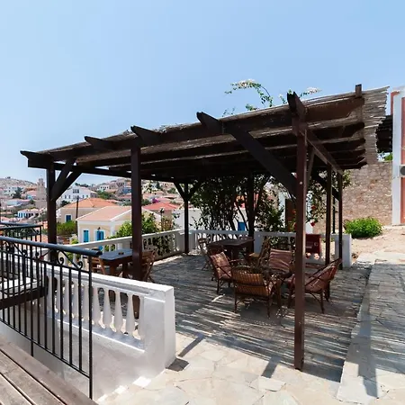 Kiki&nina Apartment Chalki Town